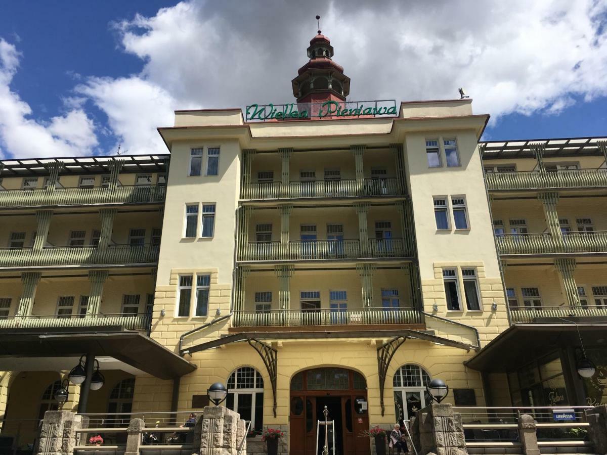Apartament Parkowa Polana Z Ogrodem Apartment Polanica-Zdroj Luaran gambar