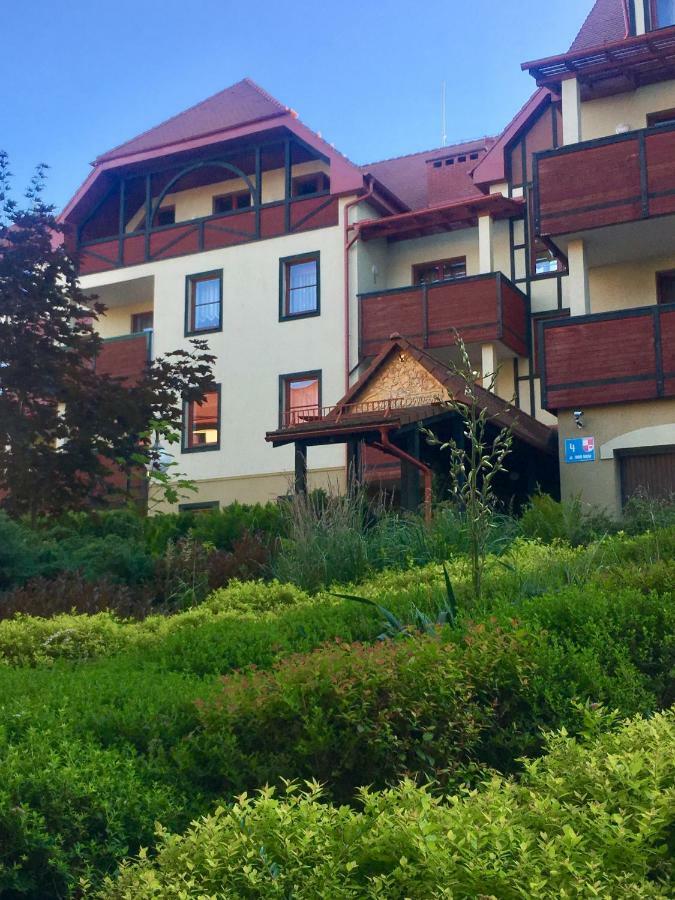 Apartament Parkowa Polana Z Ogrodem Apartment Polanica-Zdroj Luaran gambar